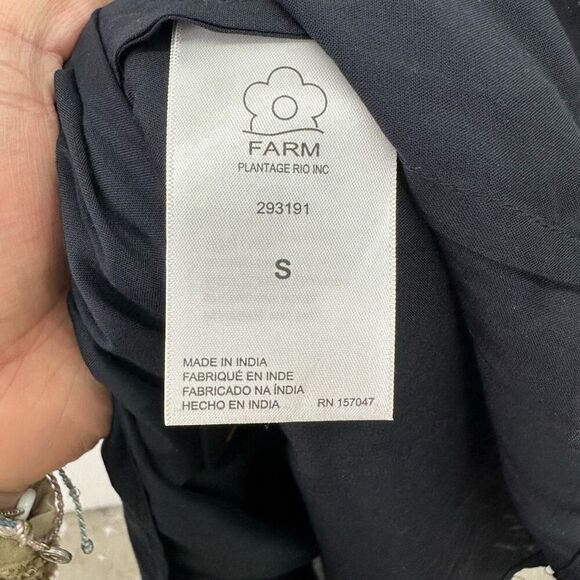 Farm Rio Women’s Black Pink Macaw Bird Orange Stars 3D Star Buttons Midi Dress - Picture 5 of 13